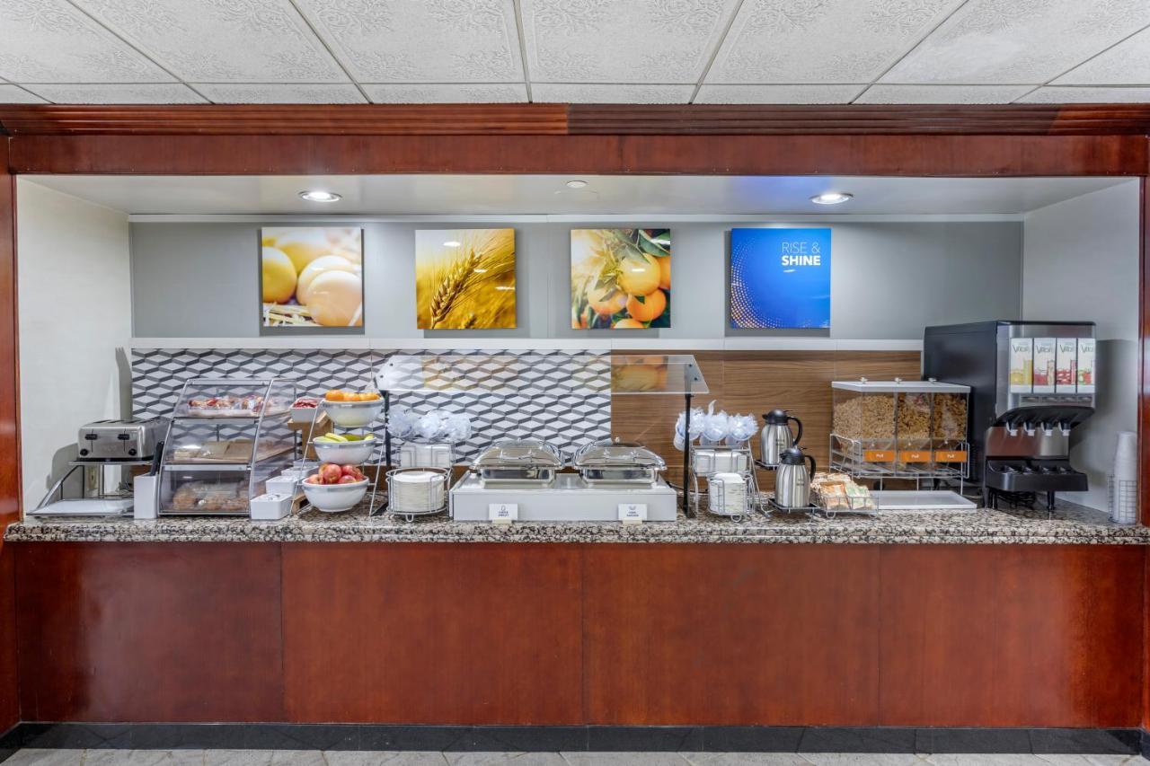 Comfort Inn Paramus - Hackensack Екстер'єр фото