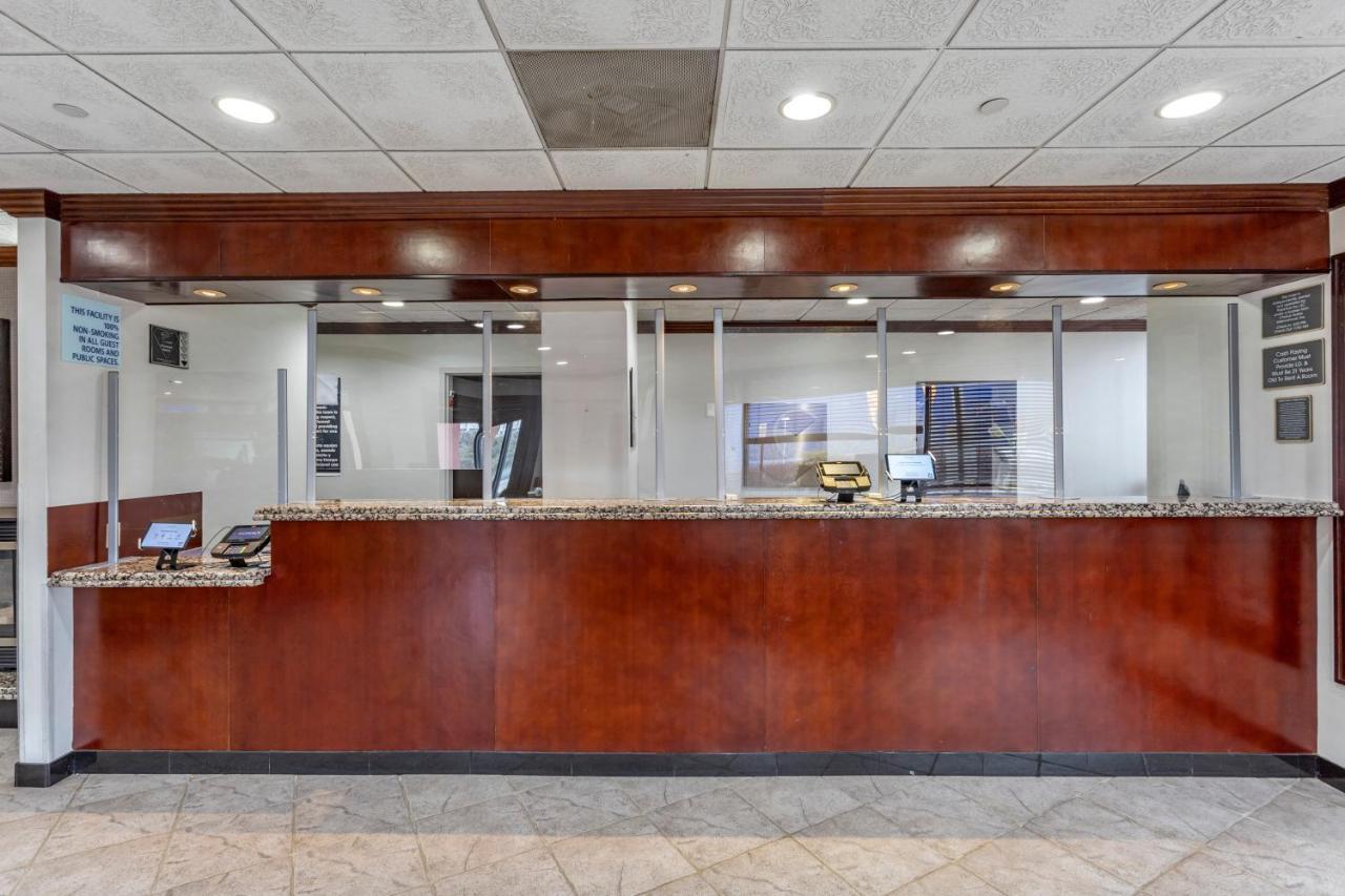 Comfort Inn Paramus - Hackensack Екстер'єр фото